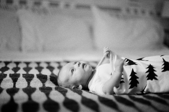 Newborn photos by Gucio Photography | 100 Layer Cakelet