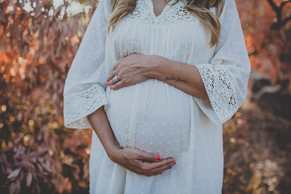 Mother-daughter maternity photos | Wild Whim Design | 100 Layer Cakelet