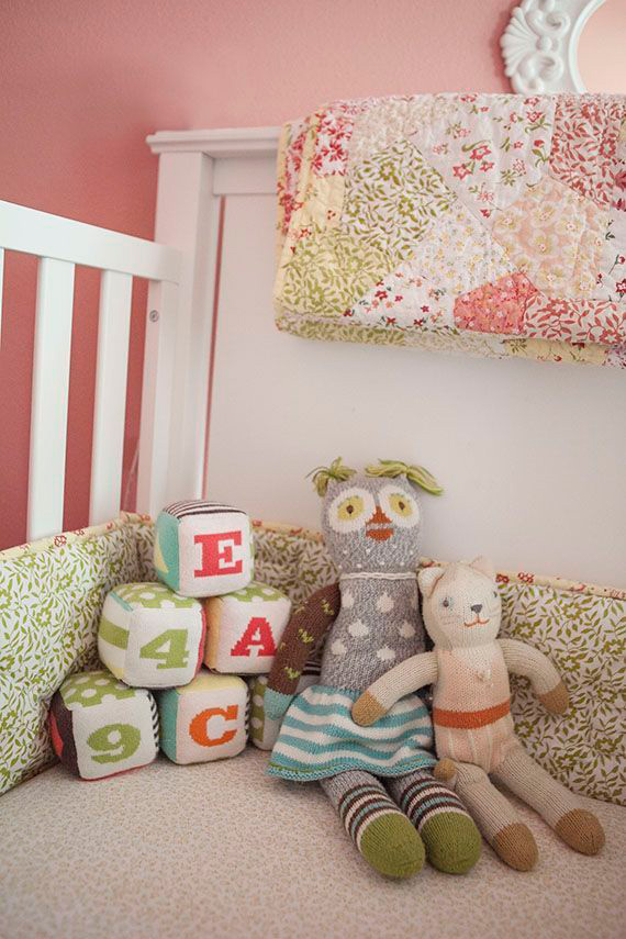 Cozy girl's nursery | Kristina Lee Photography | 100 Layer Cakelet