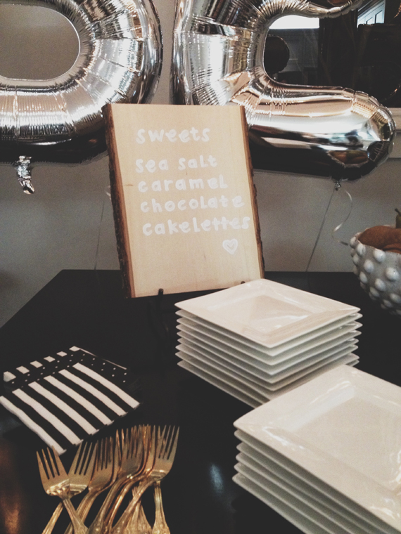 Black & White baby shower by Mindy Gayer | 100 Layer Cakelet