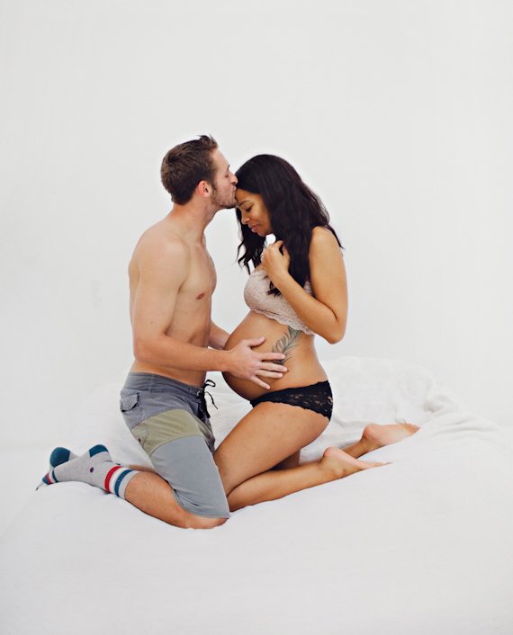 Sexy bohemian maternity shoot from Kelly Huljev | 100 Layer Cakelet