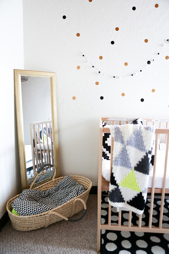 Black and white girl's nursery | Julie Cahill Photography | 100 Layer Cakelet