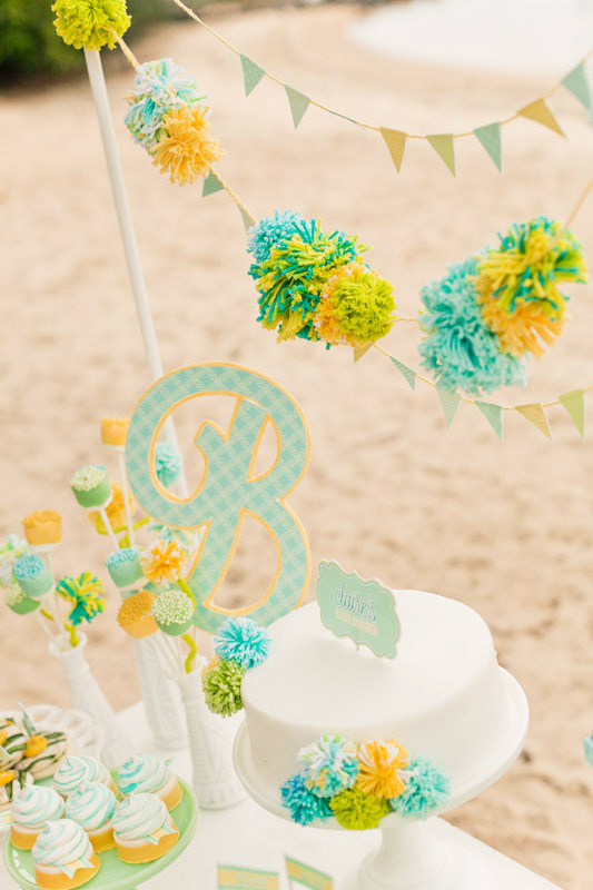 Crafty gender neutral baby shower ideas by Anders Ruff Design | 100 Layer Cakelet