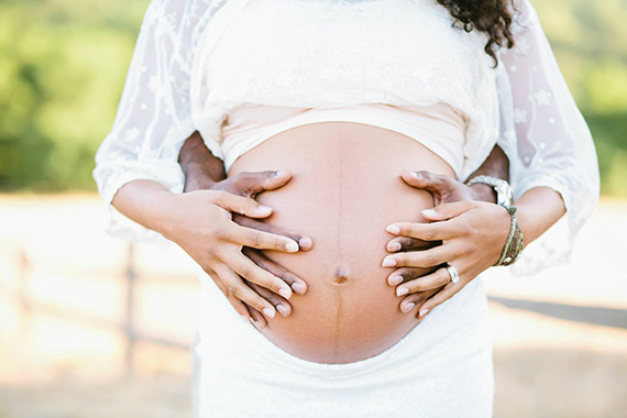 Woodland Hills maternity photos by Nicole Anderson | 100 Layer Caklelet