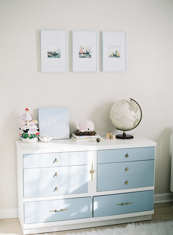 Neutral grey girl's nursery by Jessica Lorren Photography | 100 Layer Cakelet