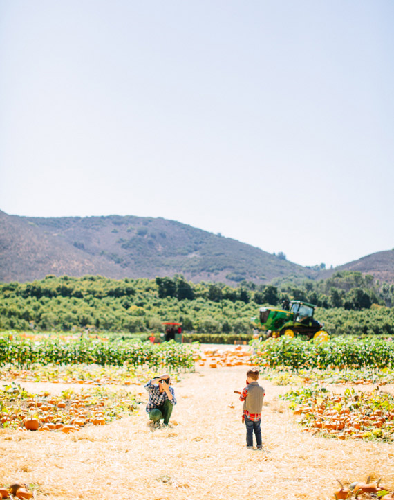 Visit to the pumpkin patch with Orbit Baby | Underwood Family Farms | Photos by Rebecca Fishman | 100 Layer Cakelet