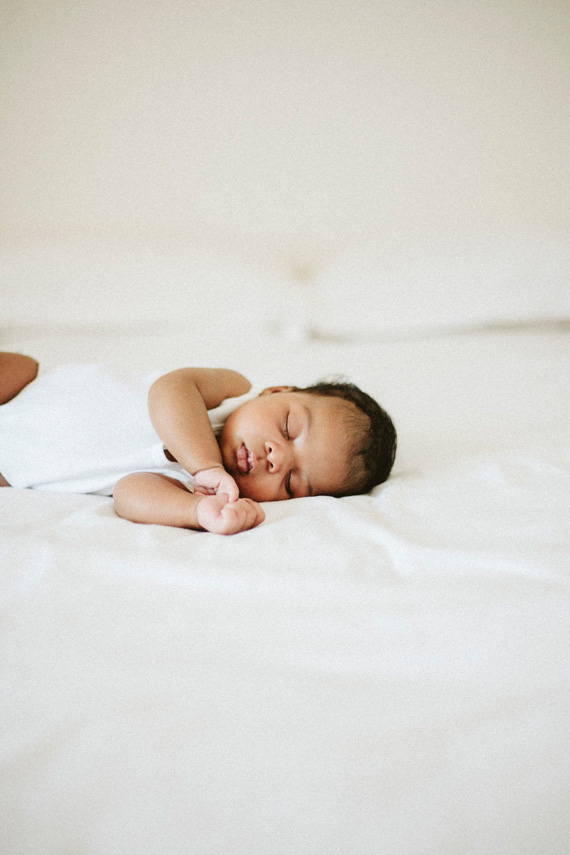 Sibling newborn photos by Justine Cajanding | 100 Layer Cakelet