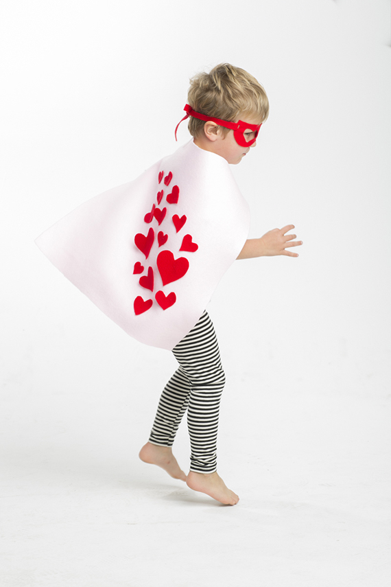 DIY Superhero Valentines | Photos by Scott Clark Photo | https://cakelet.100layercake.com/?p=29602