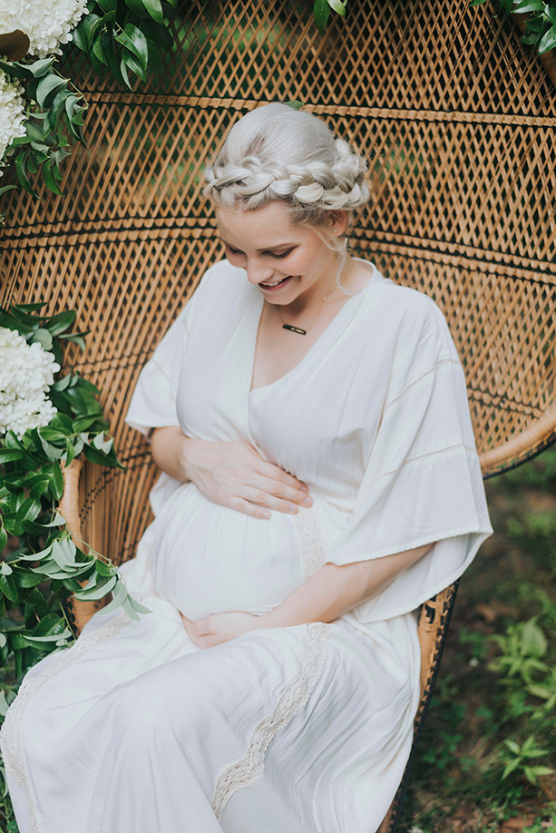 Boho botanical baby shower and maternity photos | 100 Layer Cakelet