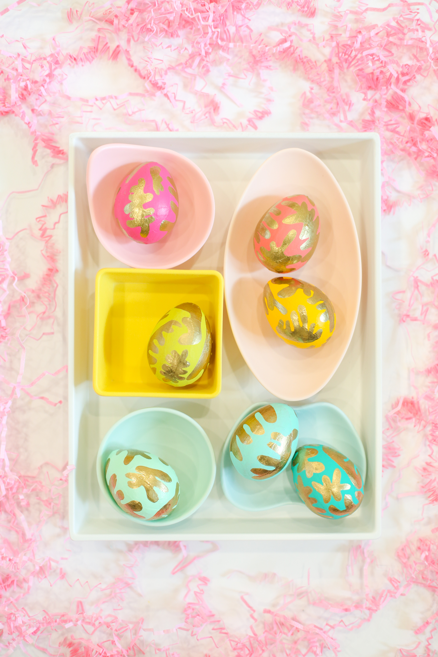DIY Easter eggs by Lovely Indeed
